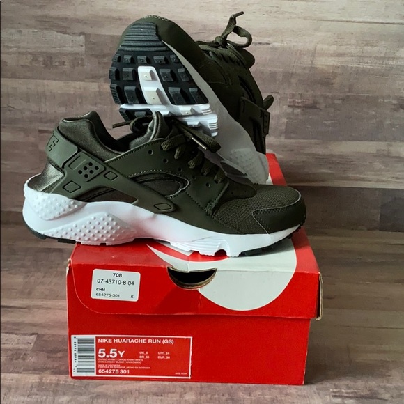 hunter green huaraches